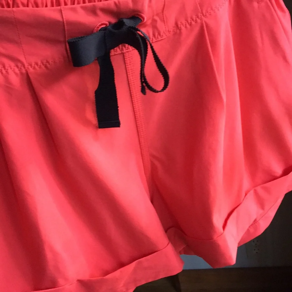 lululemon spring breakaway Shorts